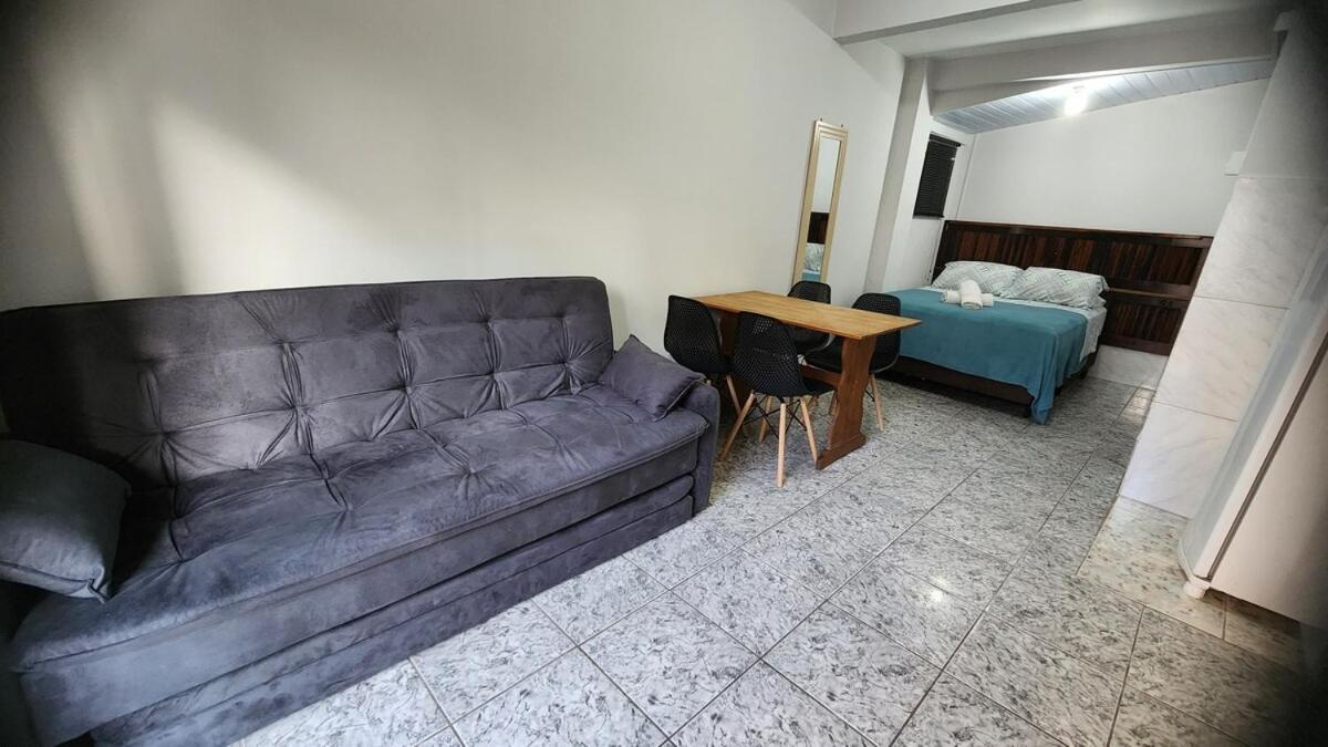 Apartamento T112 - Ap No Coracao De Bc, Wiffi,tv,ar E Patio Privado *